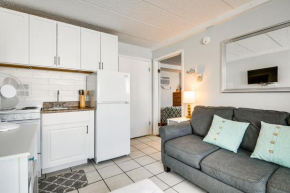 Beachfront Wildwood Crest Condo with Pool Access!